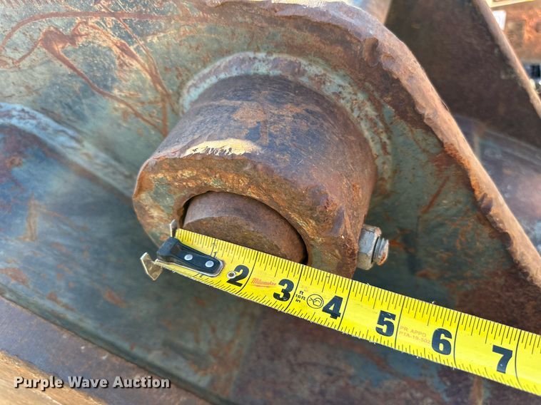 image for item DQ6533 ESCO excavator bucket