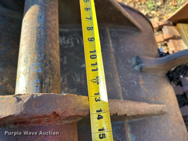 image for item DQ6533 ESCO excavator bucket