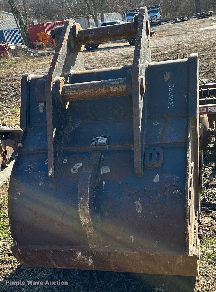 image for item DQ6534 ESCO excavator bucket