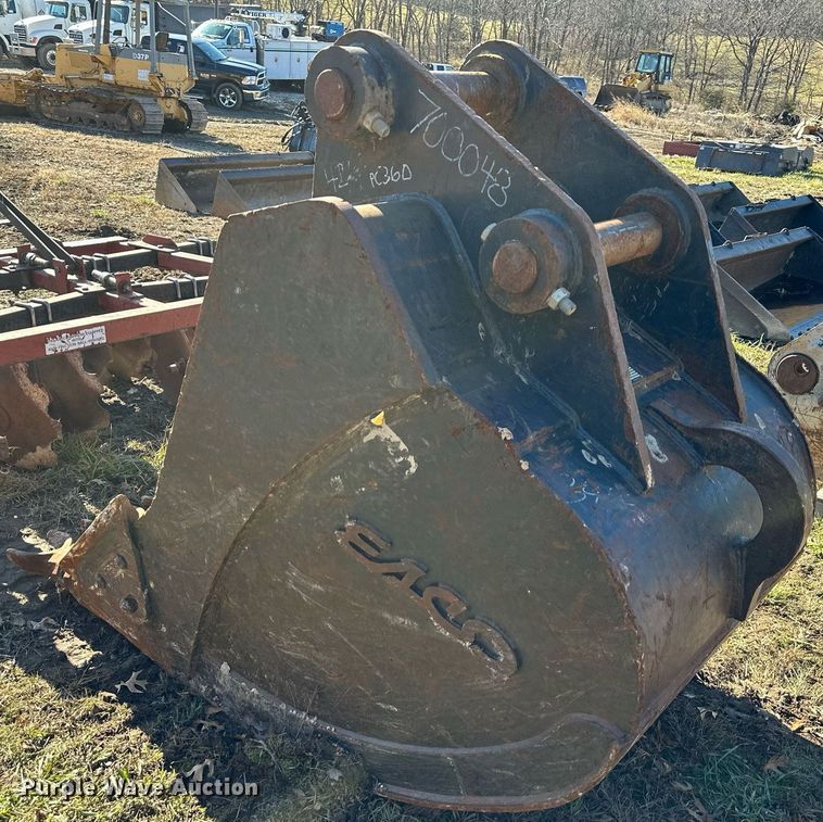 image for item DQ6534 ESCO excavator bucket