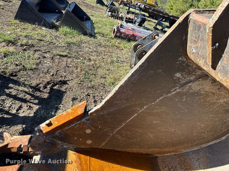 image for item DQ6534 ESCO excavator bucket