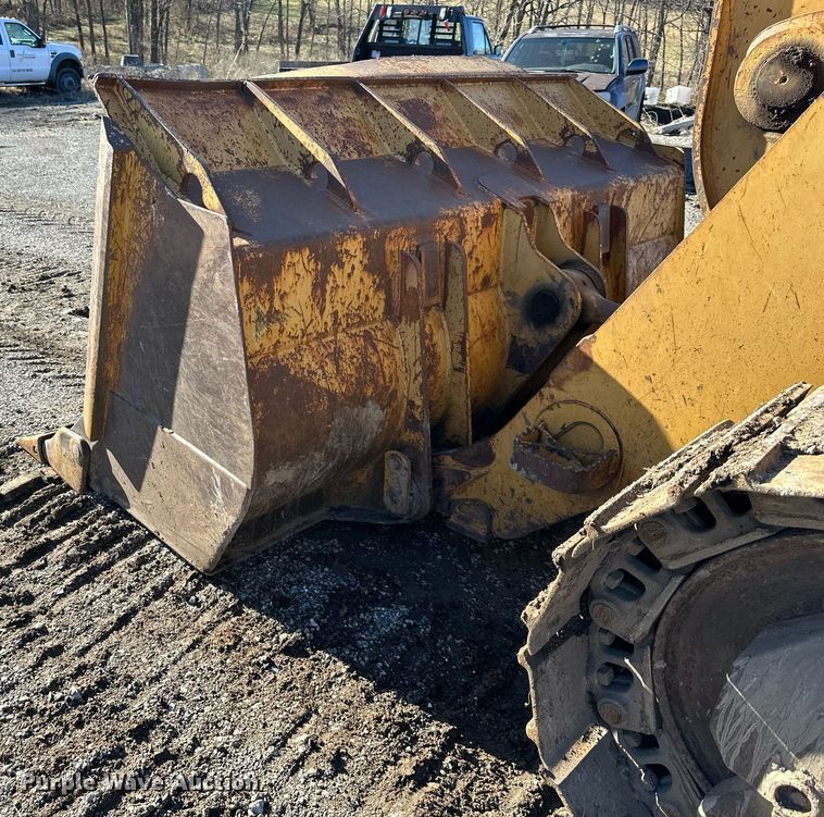 image for item DQ6539 2002 Caterpillar 963C track loader