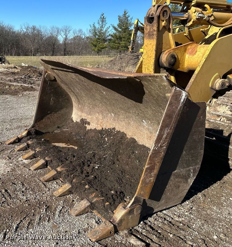 image for item DQ6539 2002 Caterpillar 963C track loader