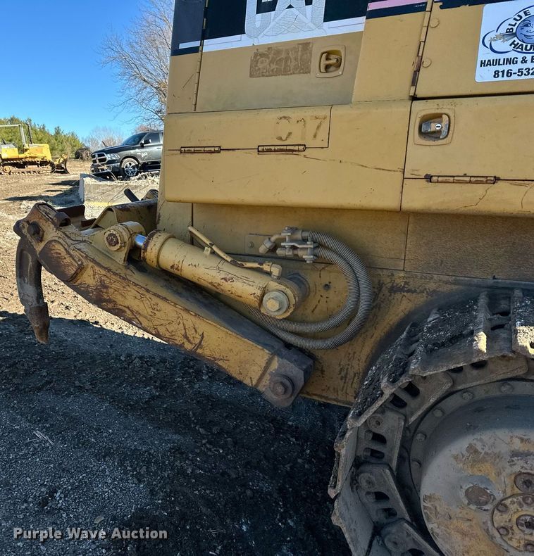 image for item DQ6539 2002 Caterpillar 963C track loader