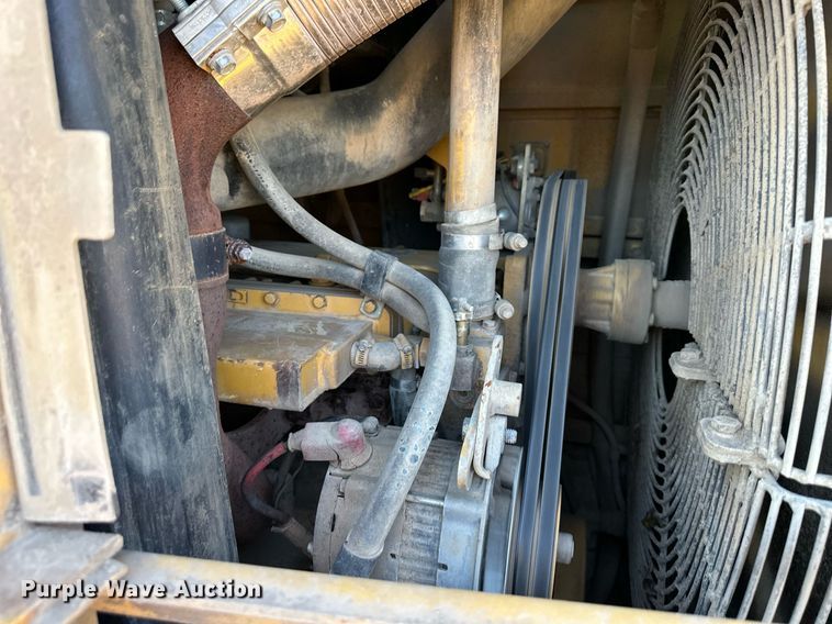 image for item DQ6539 2002 Caterpillar 963C track loader