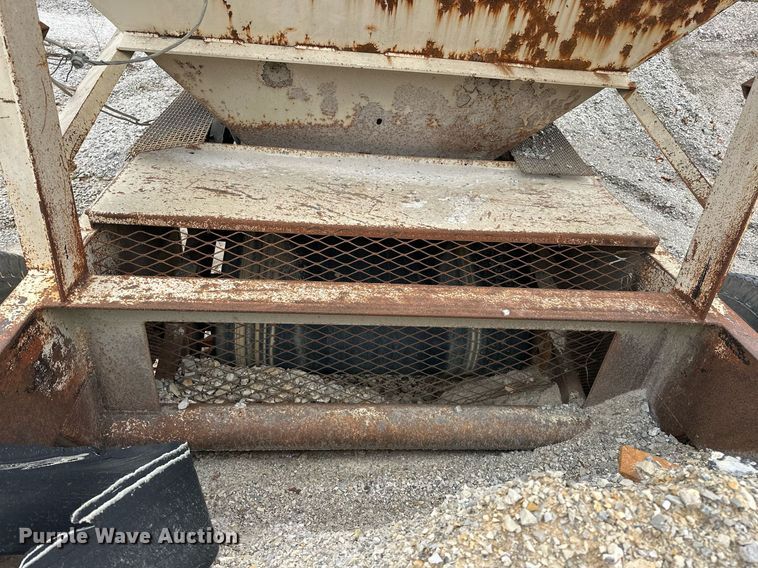 image for item DR0965 Grace surge bin