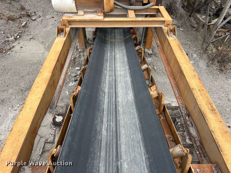 image for item DR0966 Universal 3042 crusher