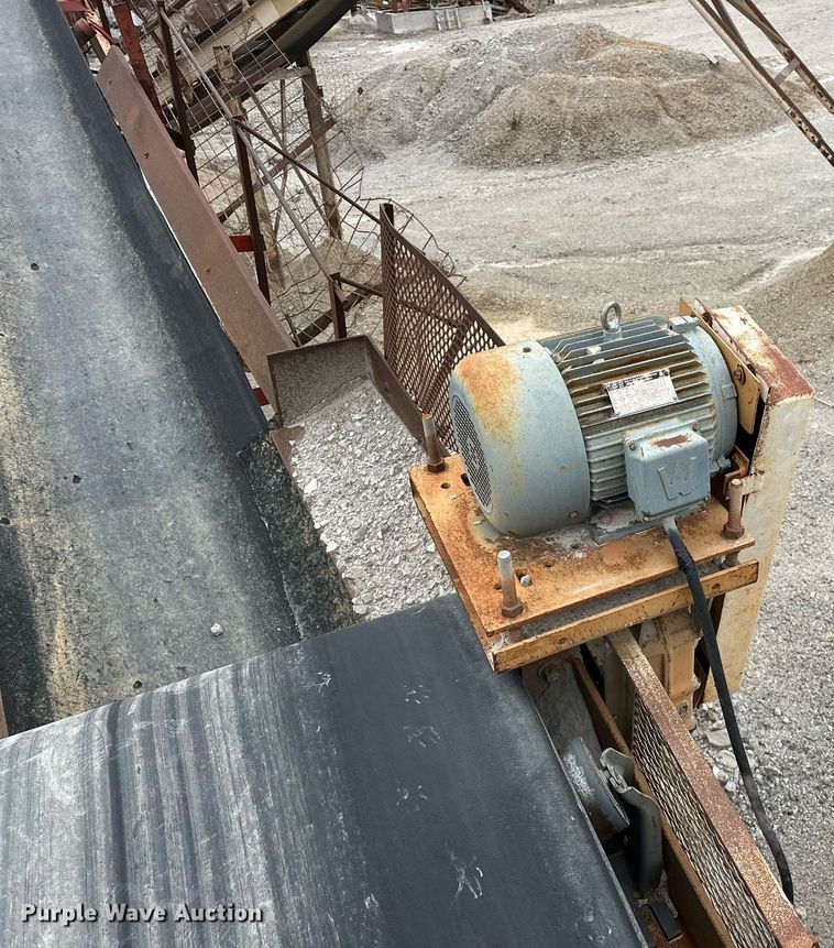 image for item DR0966 Universal 3042 crusher