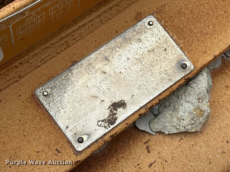 image for item DR0966 Universal 3042 crusher