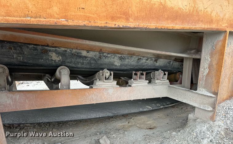 image for item DR0966 Universal 3042 crusher