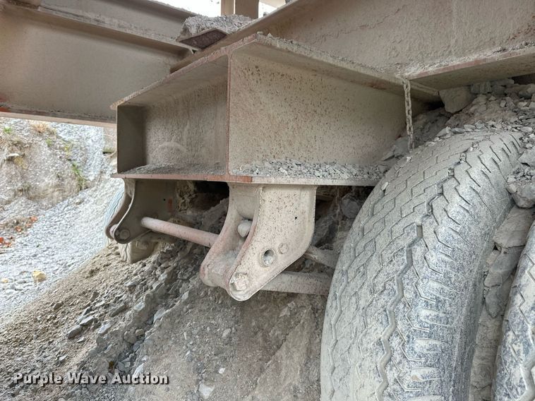 image for item DR0966 Universal 3042 crusher