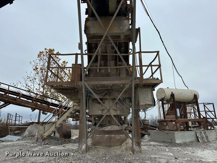 image for item DR0970 Universal Engineering 130/150 crusher