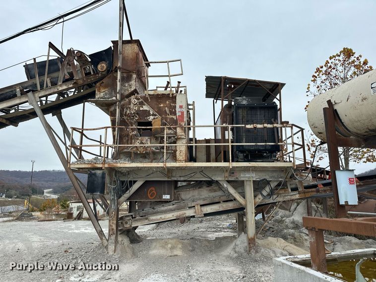 image for item DR0970 Universal Engineering 130/150 crusher