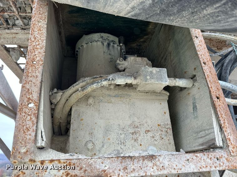 image for item DR0970 Universal Engineering 130/150 crusher