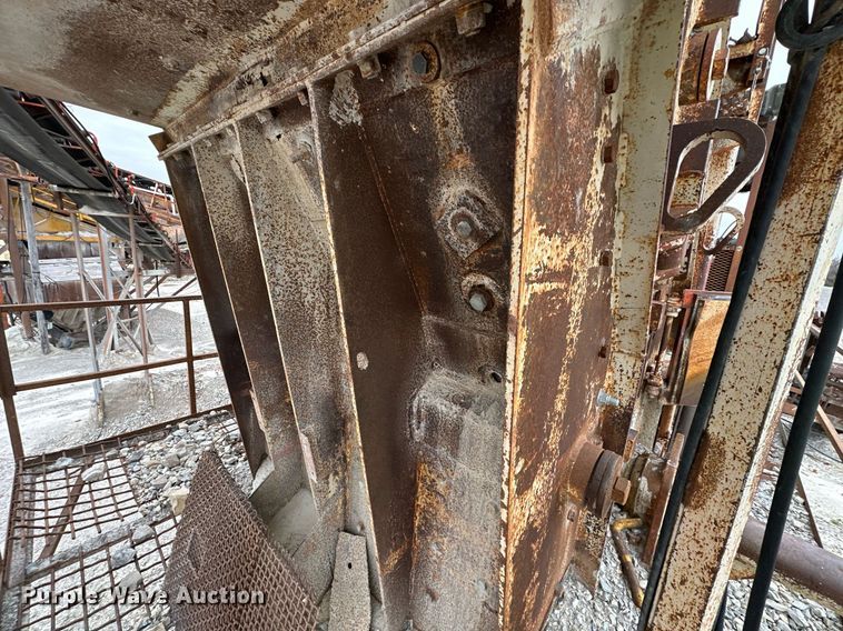 image for item DR0970 Universal Engineering 130/150 crusher