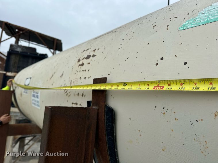 image for item DR0974 Diesel fuel tank