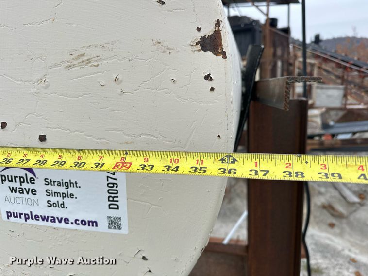 image for item DR0974 Diesel fuel tank