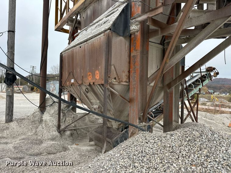 image for item DR0976 Surge bin