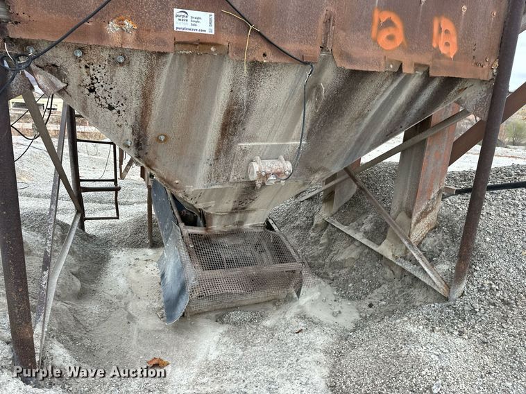 image for item DR0976 Surge bin