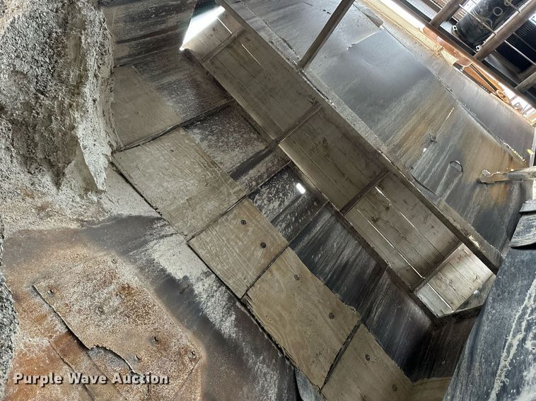 image for item DR0976 Surge bin