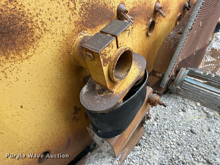 image for item DR0981 Allis-Chalmers 5X16 TD screen