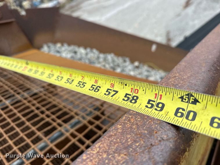 image for item DR0981 Allis-Chalmers 5X16 TD screen