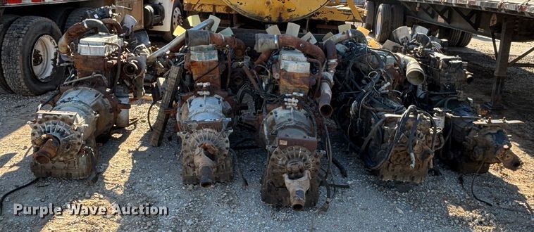 image for item DS2539 (5) International DT530 engines