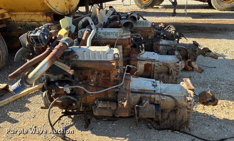 image for item DS2539 (5) International DT530 engines