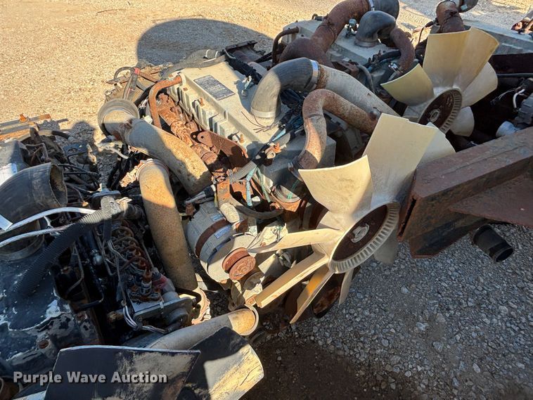 image for item DS2539 (5) International DT530 engines