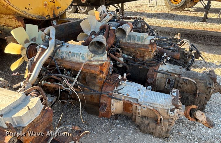 image for item DS2539 (5) International DT530 engines