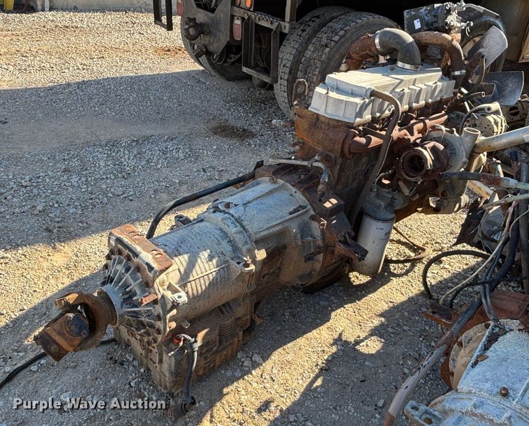 image for item DS2539 (5) International DT530 engines