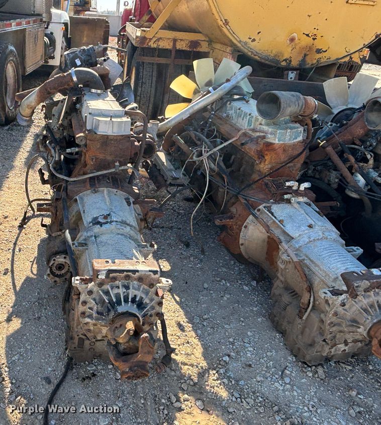 image for item DS2539 (5) International DT530 engines