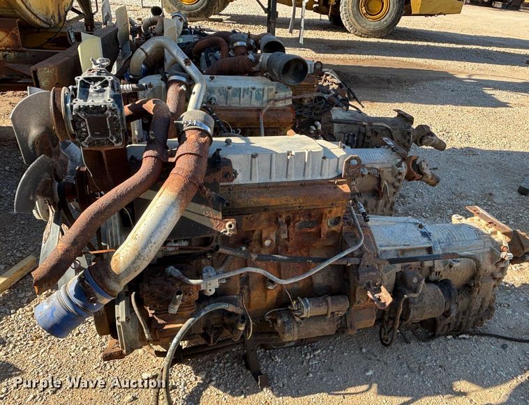 image for item DS2539 (5) International DT530 engines