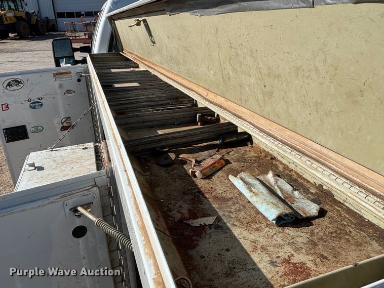 image for item DS2542 2016 Ford  F250 Super Duty  utility bed pickup truck