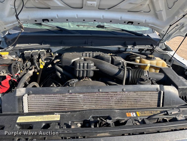 image for item DS2542 2016 Ford  F250 Super Duty  utility bed pickup truck