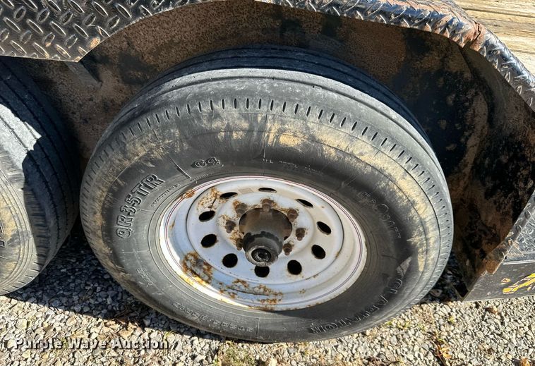 image for item DS3182 2017 Doolittle tilt deck equipment trailer