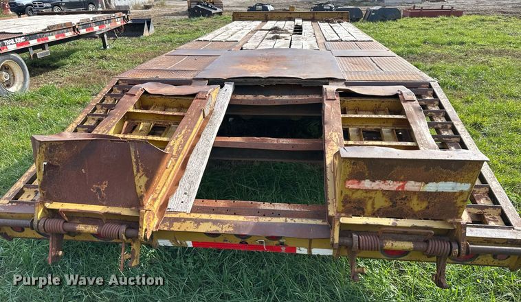 image for item DS3191 2006 Interstate Trailers equipment trailer