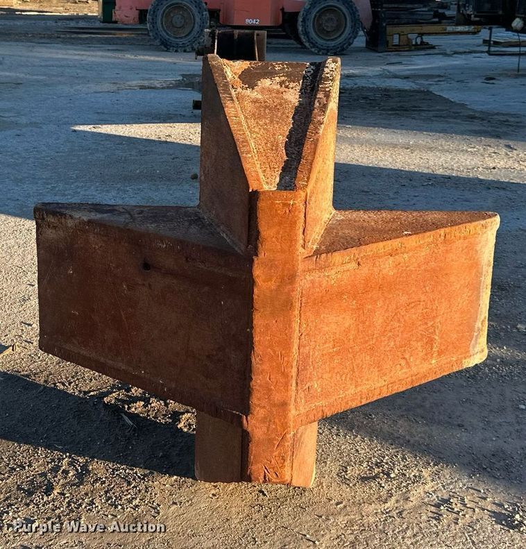 image for item DS3221 Shop built excavator demolition attachment