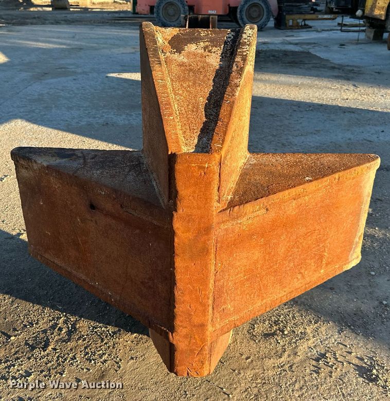 image for item DS3221 Shop built excavator demolition attachment