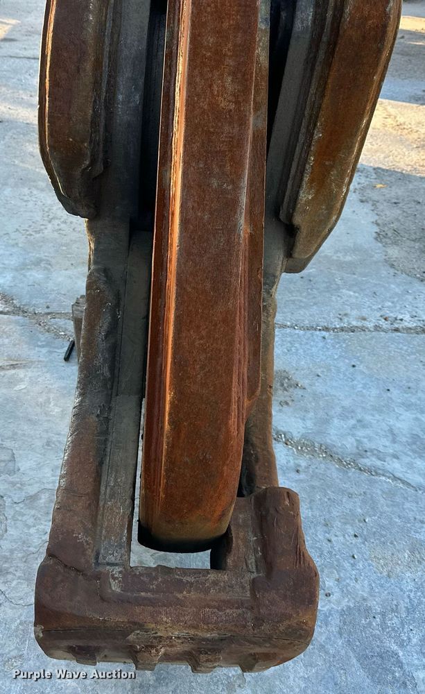 image for item DS3222 OSA SH55 excavator shear