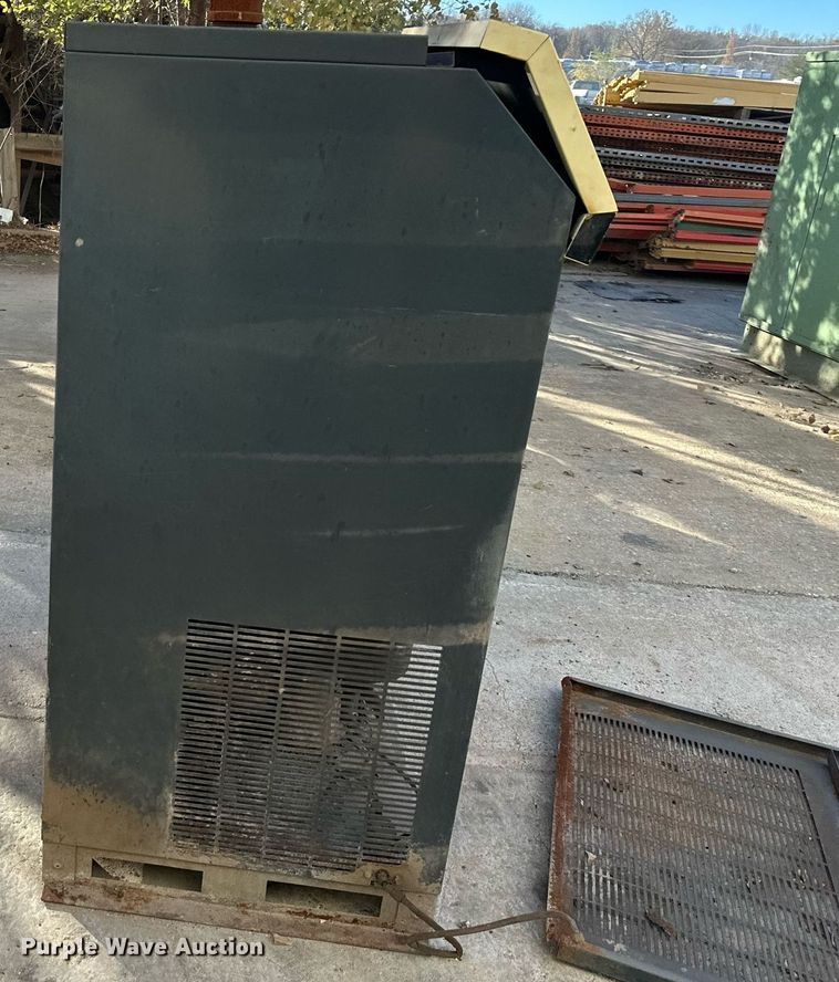 image for item DS3229 Gardner Denver Electra-Saver II air compressor