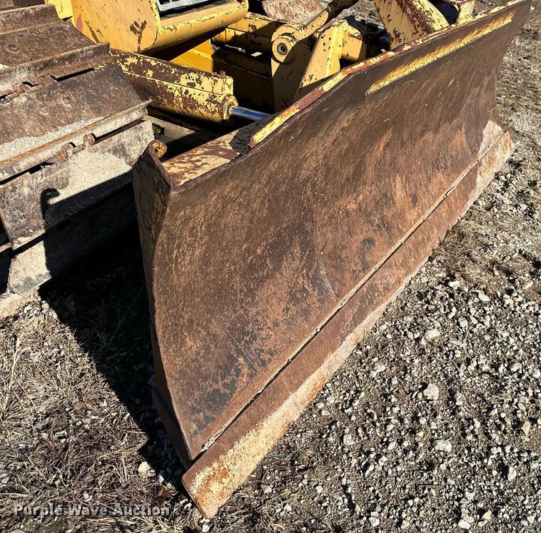 image for item DS3243 1997 Komatsu D37P-5 dozer