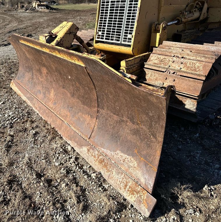 image for item DS3243 1997 Komatsu D37P-5 dozer