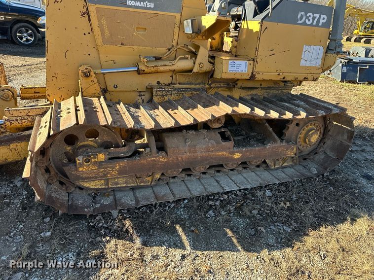 image for item DS3243 1997 Komatsu D37P-5 dozer