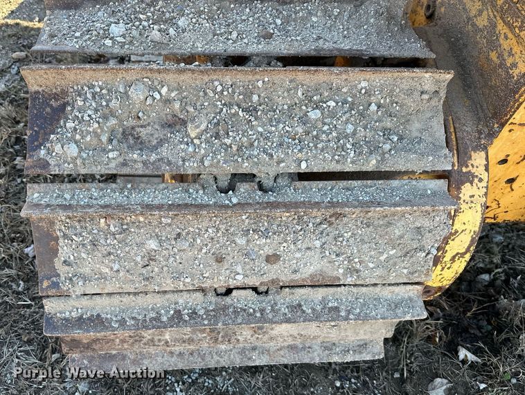 image for item DS3243 1997 Komatsu D37P-5 dozer