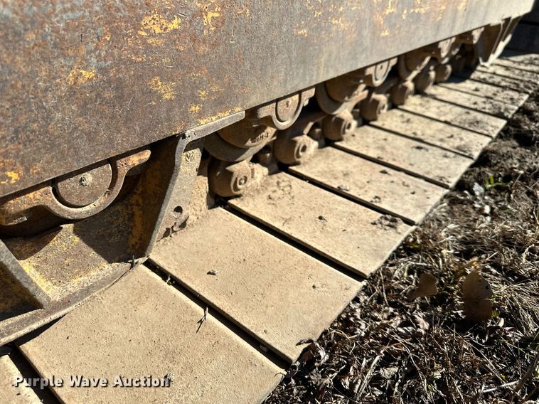 image for item DS3243 1997 Komatsu D37P-5 dozer