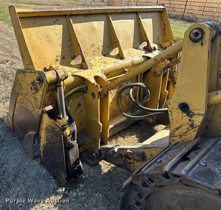 image for item DS3275 Caterpillar 951C track loader