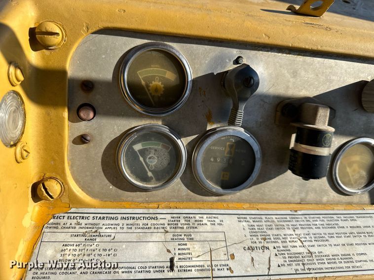 image for item DS3275 Caterpillar 951C track loader