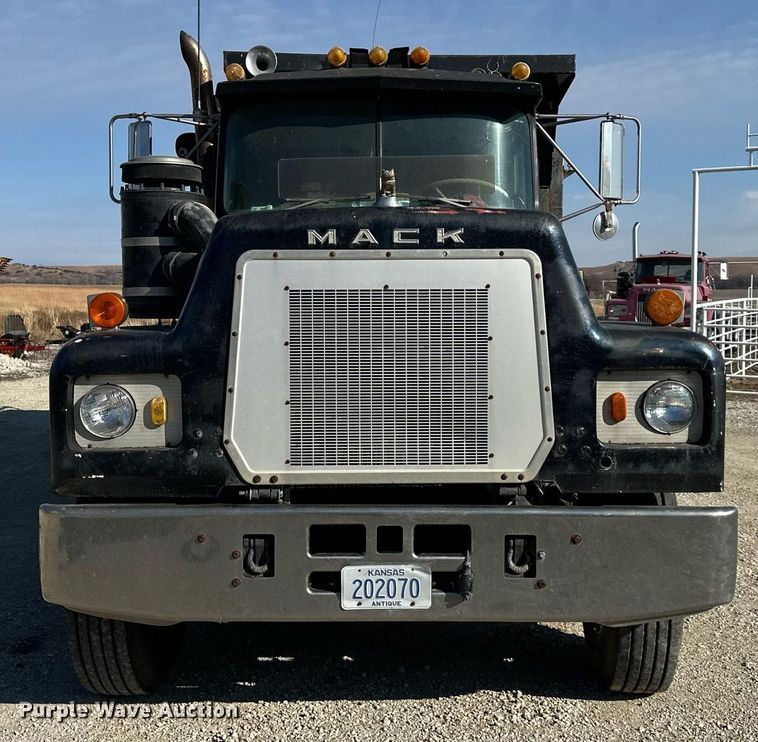 image for item DS3277 1979 Mack dump truck