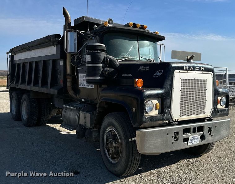 image for item DS3277 1979 Mack dump truck